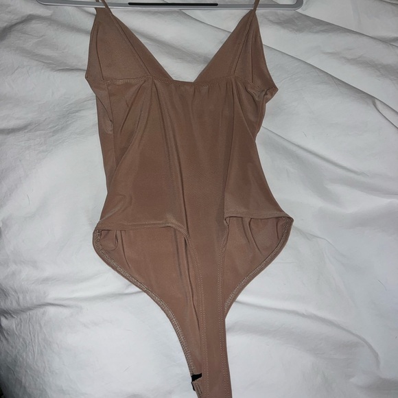 Fashion Nova Sleek Lightweight Bodysuit - Picture 3 of 6